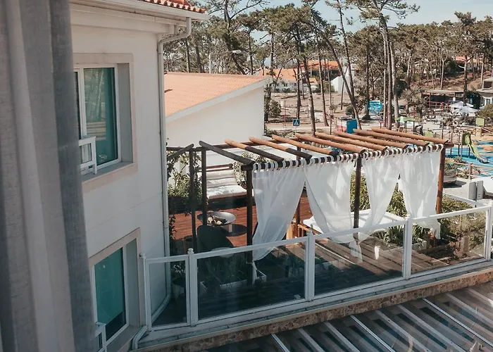 Joy House Nocleg ze śniadaniem 4*