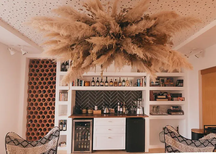 Joy House Nocleg ze śniadaniem 4*