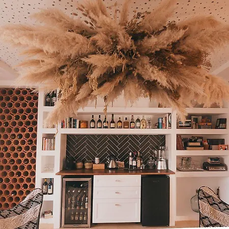 Joy House Frühstückspension 4*