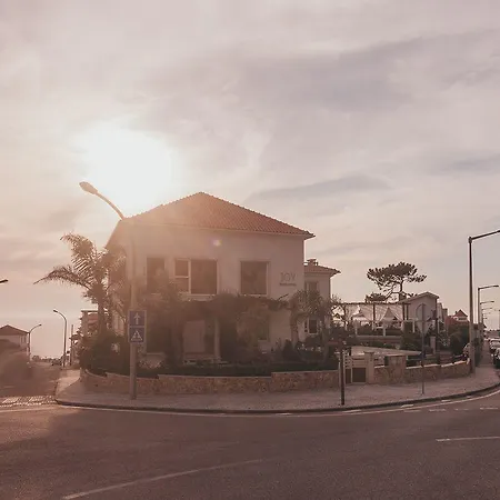 Joy House 4*