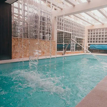 Joy House Frühstückspension 4*